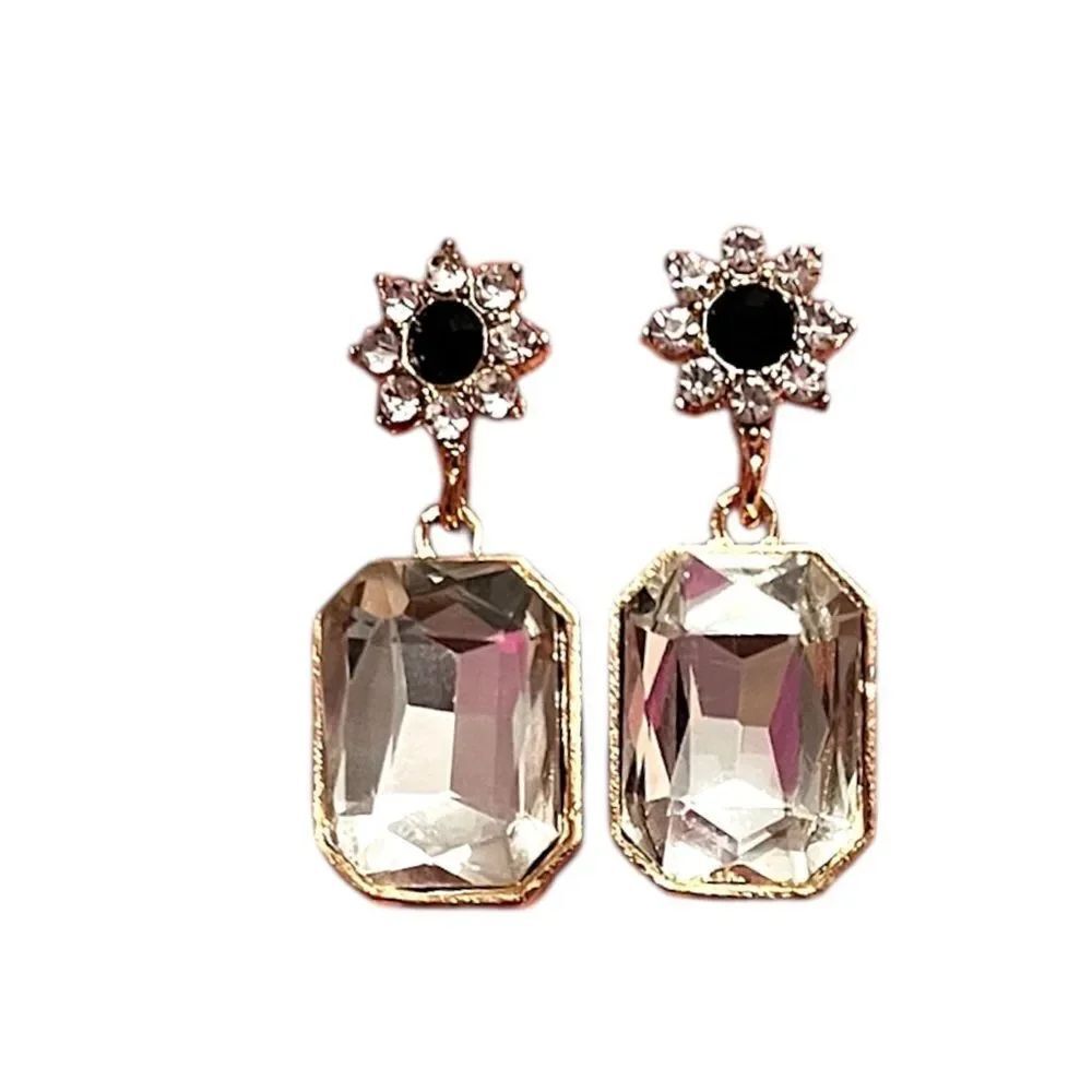 Elegant Clear Rhinestone Flower Dangle Gold Tone Earrings